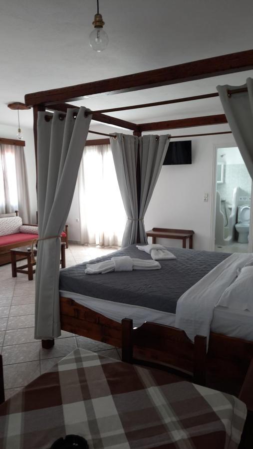 Mylos Hotel Vívlos Екстериор снимка
