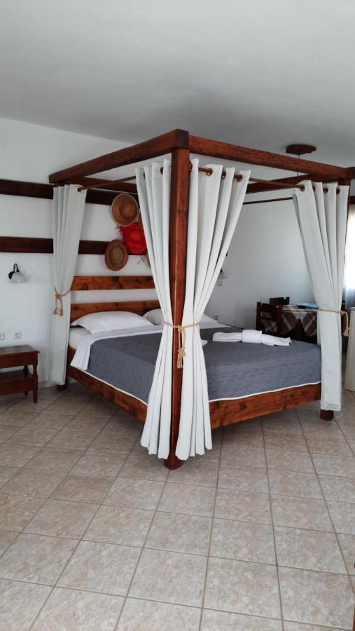 Mylos Hotel Vívlos Екстериор снимка