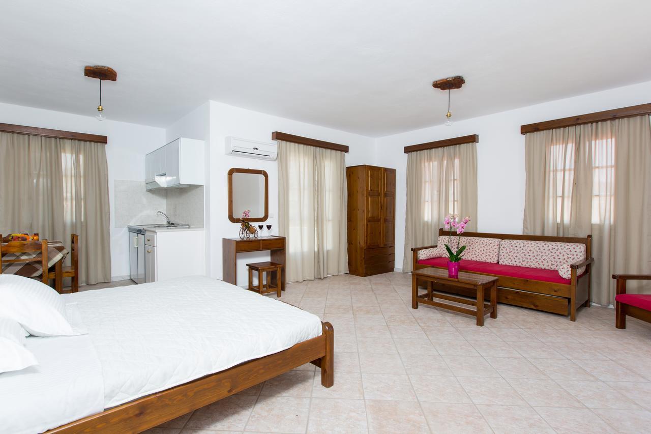 Mylos Hotel Vívlos Екстериор снимка