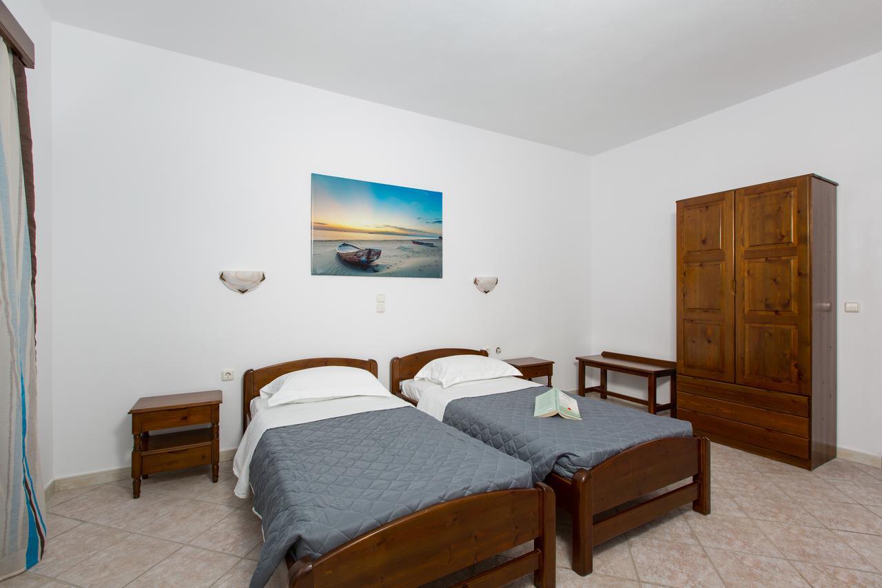 Mylos Hotel Vívlos Екстериор снимка