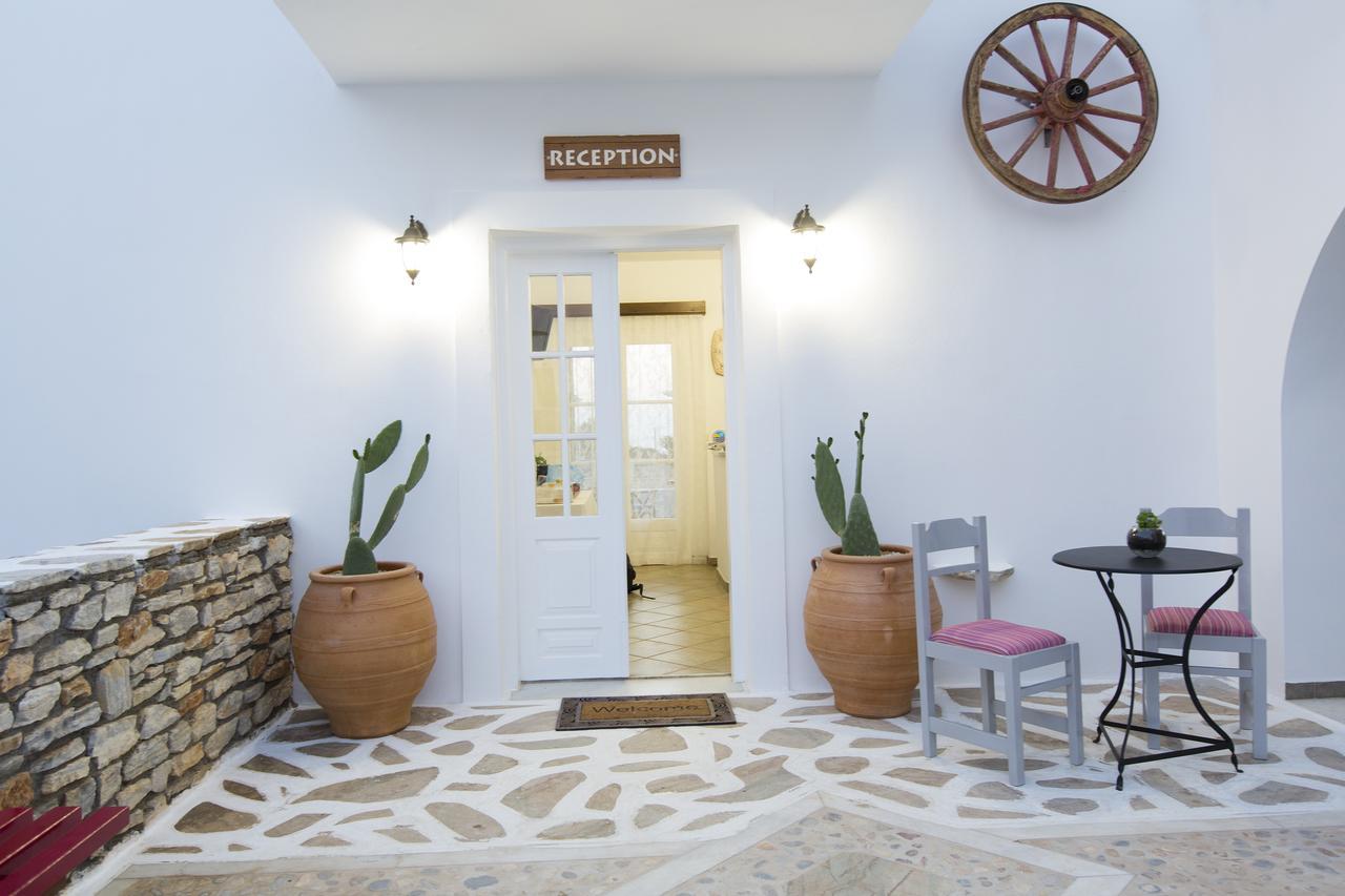 Mylos Hotel Vívlos Екстериор снимка