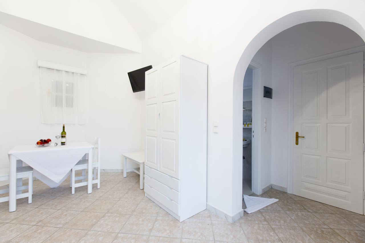 Mylos Hotel Vívlos Екстериор снимка