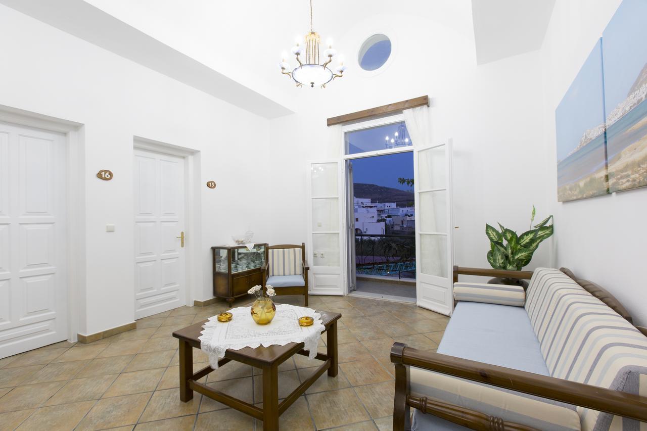 Mylos Hotel Vívlos Екстериор снимка
